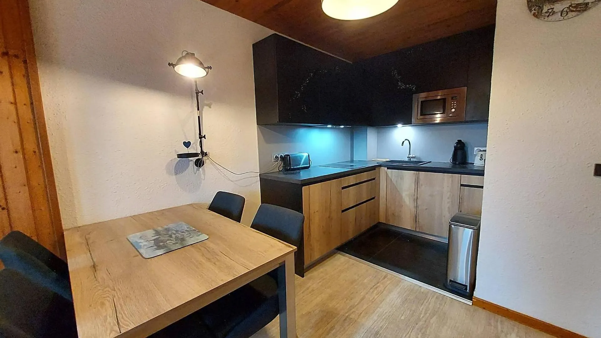 Appart 2 Pieces 6 Pers Avec Cuisine Equipee, Proche Pistes Aux Coches - Fr-1-353-144 La Plagne-Tarentaise Apartment