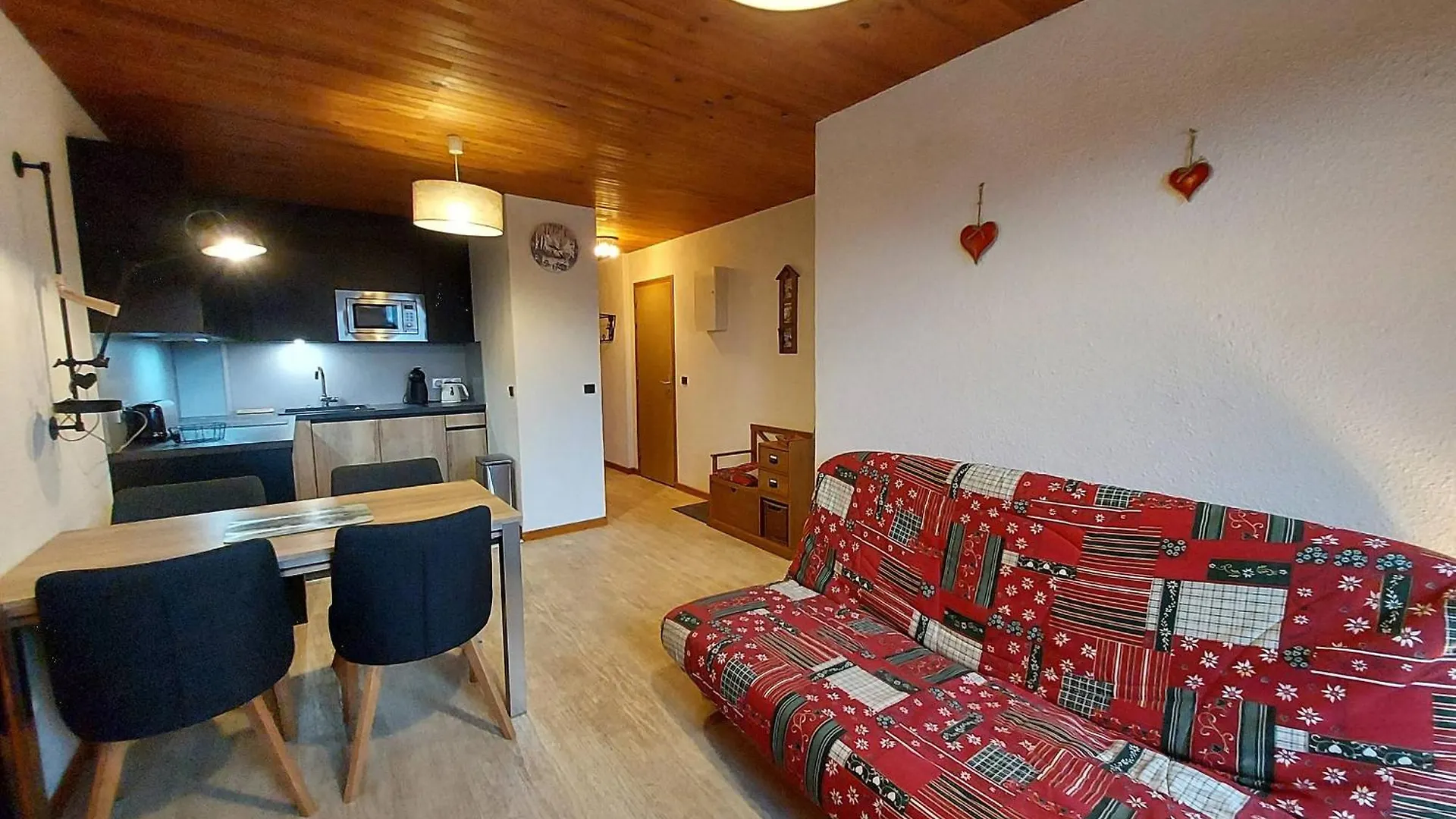 Apartment Appart 2 Pieces 6 Pers Avec Cuisine Equipee, Proche Pistes Aux Coches - Fr-1-353-144 La Plagne-Tarentaise