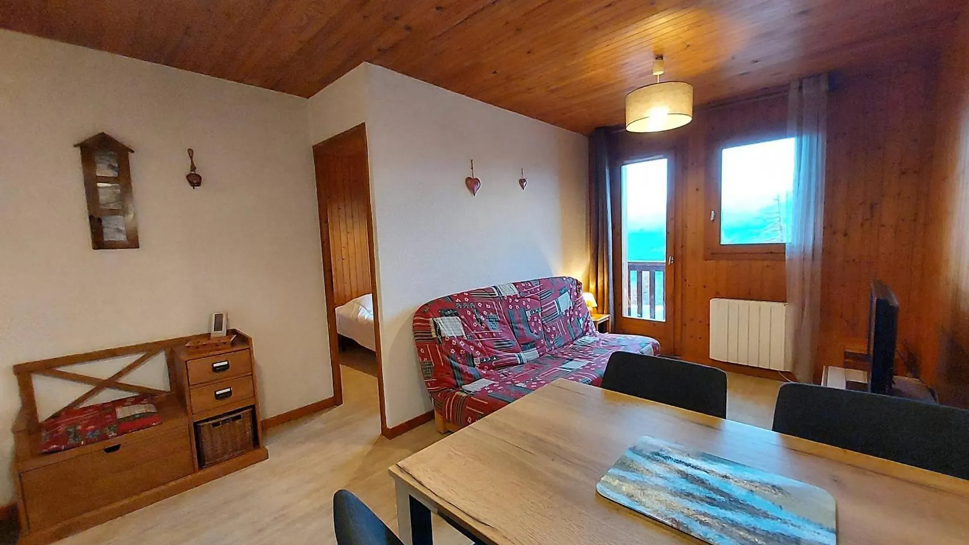 Apartment Appart 2 Pieces 6 Pers Avec Cuisine Equipee, Proche Pistes Aux Coches - Fr-1-353-144 La Plagne-Tarentaise France